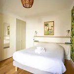 Appartement T2 En Plein Coeur Du Village & Terrasse Privee *