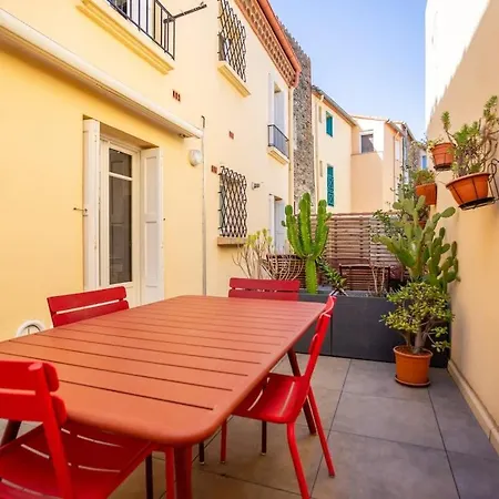 T2 En Plein Coeur Du Village & Terrasse Privee 아파트 *