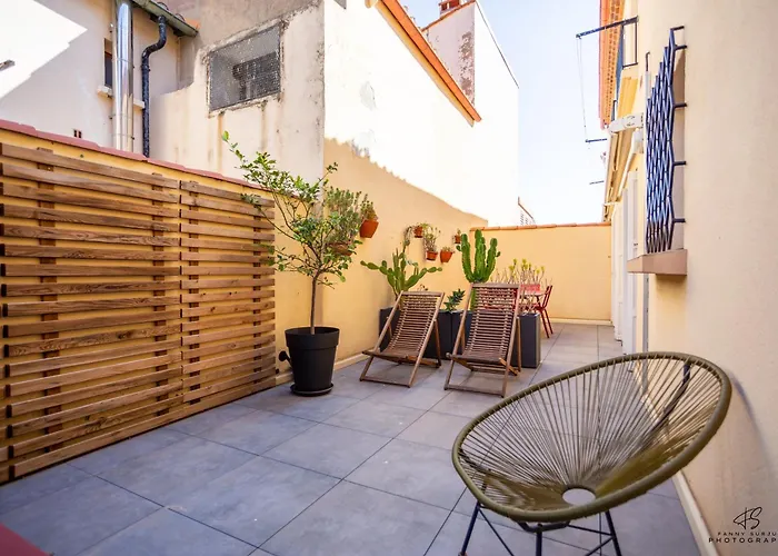 Apartment T2 En Plein Coeur Du Village & Terrasse Privee